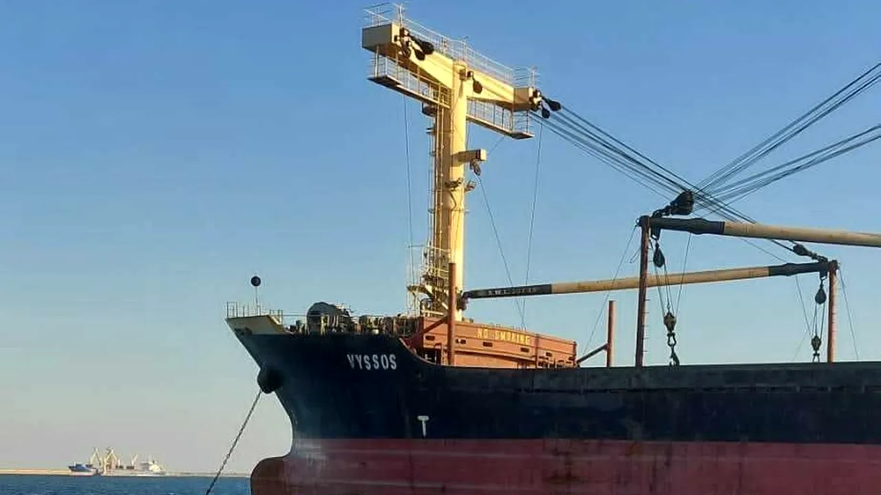 Căpitanul unei nave aflată sub pavilion Panama a făcut infarct. A intervenit o navă a ARSVOM 
