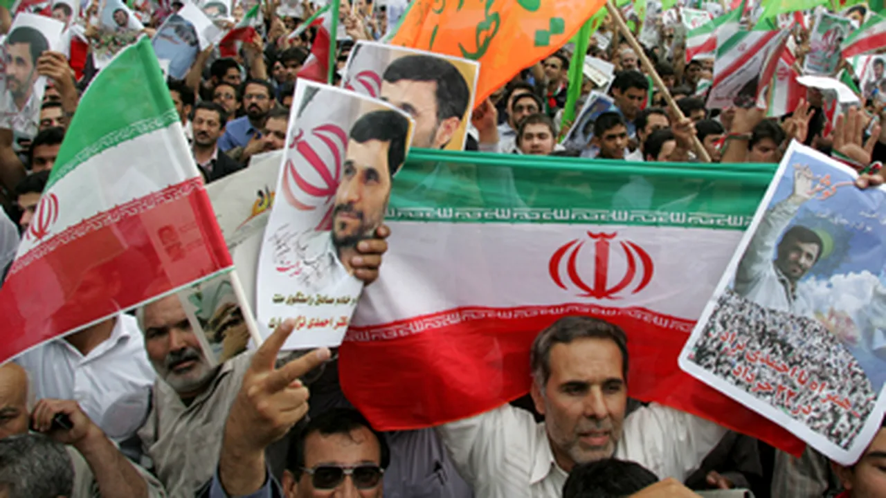 Susţinătorii lui Ahmadinejad organizează marţi o contramanifestaţie