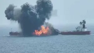 Duelul din Strâmtoarea Ormuz: Iranul spune că a blocat navele SUA și Israelului, Pentagonul neagă că Iranul a tras