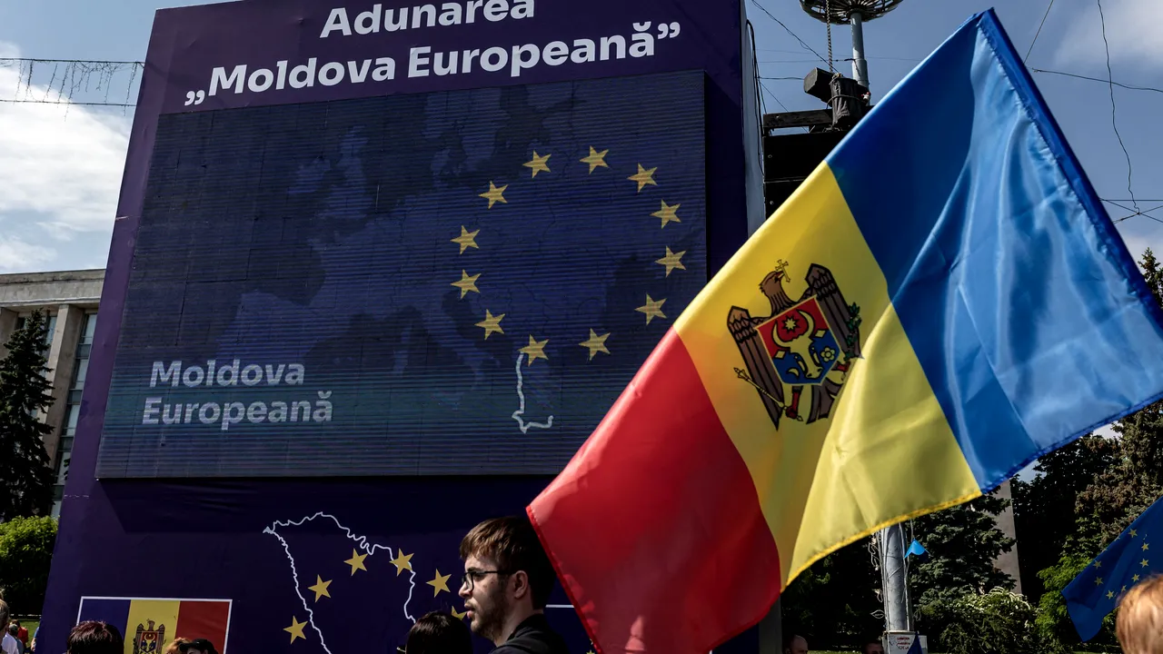 Un pas înainte spre UE pentru Republica Moldova: Maia Sandu anunţă că referendumul privind aderarea la UE este constituţional