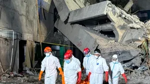 Indonezia: Autoritățile încheie căutarea victimelor după prăbușirea școlii cu internat. Bilanțul tragic este de 61 de morți