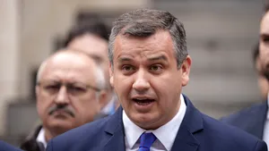 Starea de incompatibilitate a lui Eugen Tomac. Dacă vrea să fie premierul României, trebuie să renunțe la mandatul și avantajele de europarlamentar. Cât câștigă