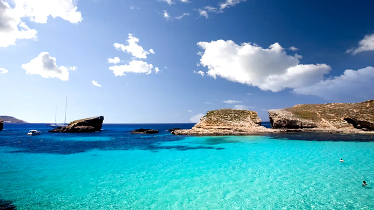Laguna Albastră din Insula Comino, un colţ de Paradis în Marea Mediterană - FOTO