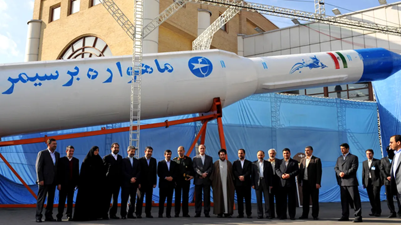 Iranul a lansat cu succes a treia sa rachetă spaţială, Kavoshgar-3