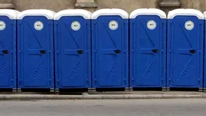 MT: Lipsa toaletelor din zonele turistice, gravă, dar nu de competenţa instituţiei