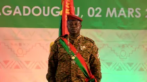 Oficialii militari din Burkina Faso anunţă dizolvarea guvernului şi înlăturarea liderului Damiba
