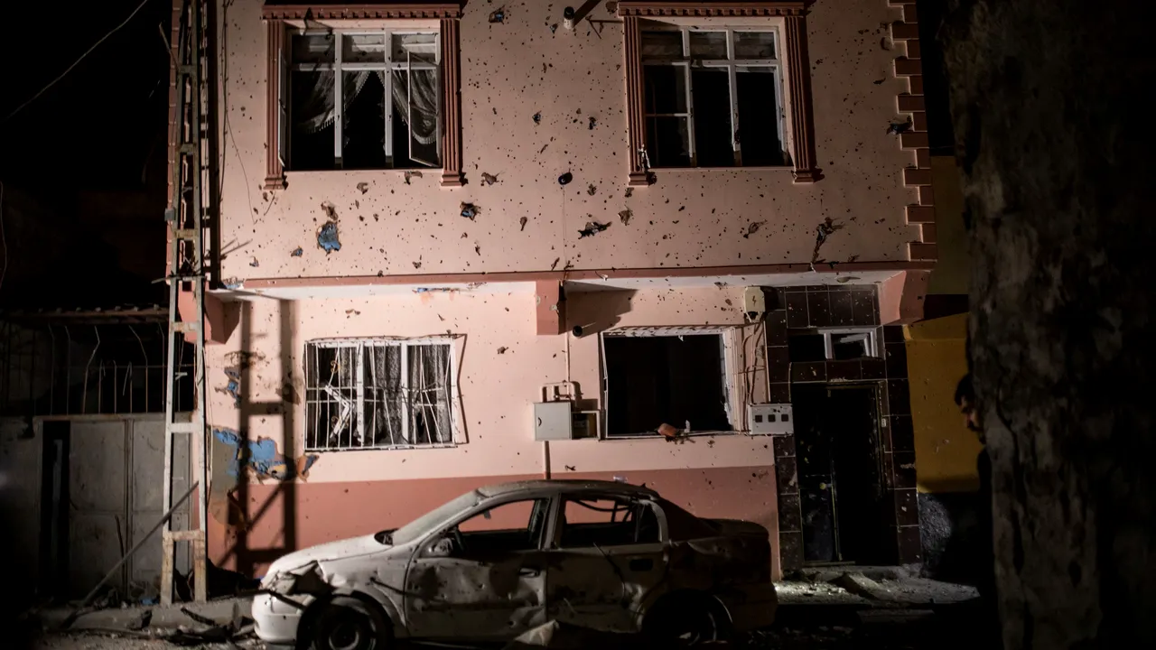 Cel puţin doi morţi după ce rachete lansate din Siria au căzut într-un oraş din Turcia