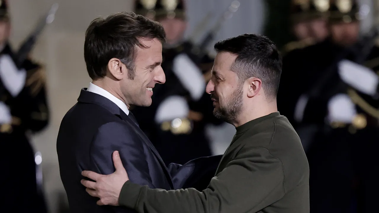 Volodimir Zelenski a avut o convorbire telefonică cu Emmanuel Macron. Despre ce au discutat