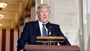 NYT: Primele 100 de zile de mandat - Donald Trump a folosit excesiv atribuţiile executive, într-un stil de conducere liber, detaşat de normele prezidenţiale