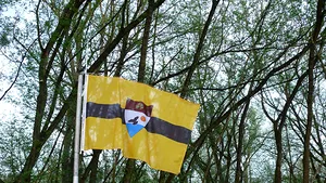 Un bărbat a format o micro-republică în Europa, iar 160.000 de oameni au cerut cetăţenie pe internet - VIDEO