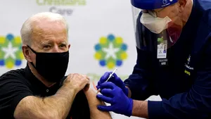 Joe Biden a primit a treia doză de vaccin anticoronavirus 