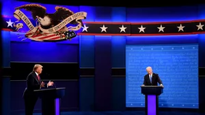 O dezbatere mai civilizată, sub ameninţarea că microfoanele le vor fi dezactivate. CONCLUZII ale dezbaterii Trump-Biden 
