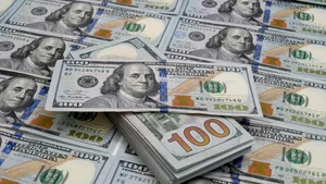 Curs valutar 11 aprilie. Aurul a continuat să crească. Leul s-a depreciat în fața euro și francului elvețian