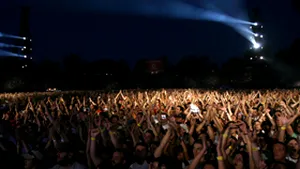 Organizatorii show-ului Rolling Stones îşi cer scuze pentru insuficienţa băuturilor la concert