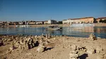 „Putem merge pe jos până în România”: Dunărea la minime istorice scoate la iveală epave și amenință producția de energie din regiune