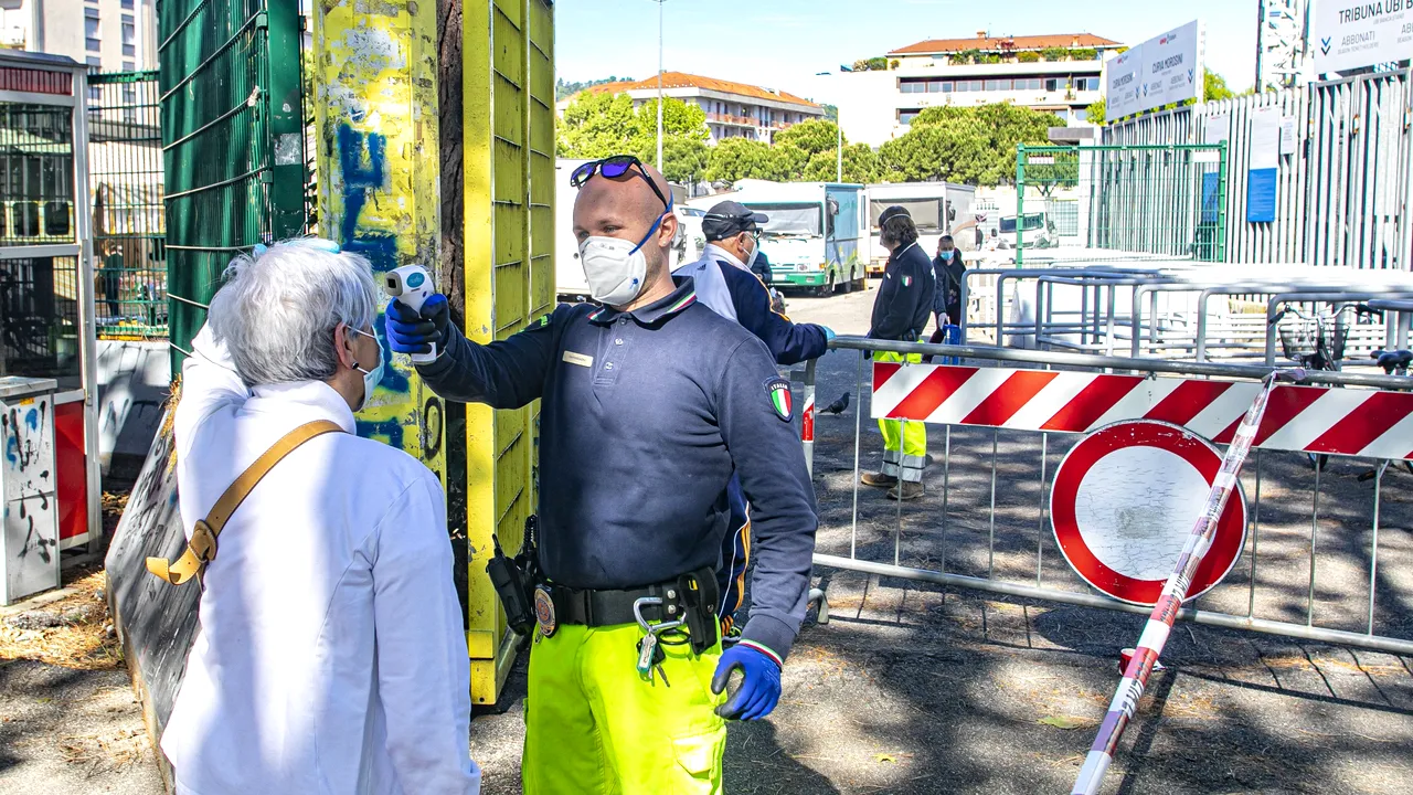 Italia înregistrează o nouă creştere a deceselor provocate de COVID-19, după o perioadă de declin