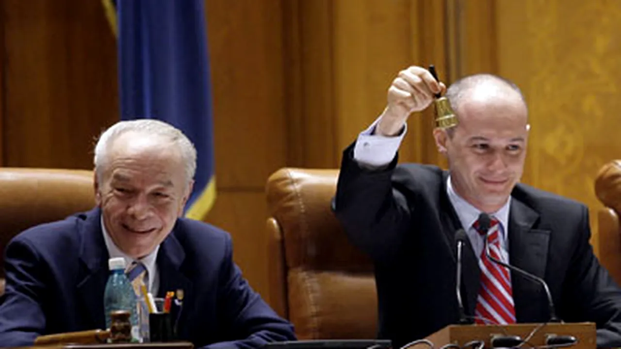 Boc cere demisia lui Olteanu şi Văcăroiu pentru scrisoarea adresată preşedintelui PE