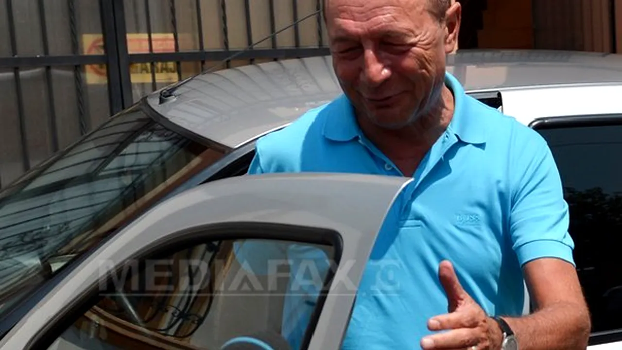 Băsescu: STS asigură securitatea convorbirii cu SPP, să nu te aştepte un grup violent unde mergi
