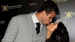 Kim Kardashian divorţează, după 72 de zile de căsnicie