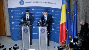Cîmpeanu: Credeam că sunt pregătit pentru predarea online, apoi mi-am dat seama cât de puţine ştiu