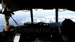 Rusia efectuează zboruri de supraveghere în spaţiul aerian al României şi Ungariei, SUA în cel rus