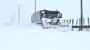 Restricții de trafic pe autostrăzile A1, A2, A3 și A7 din cauza ninsorii. Tronsoane închise pe A1, A3, A7 și A0