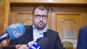 Fostul ofiţer SRI D. Dragomir, după termenul de azi din instanţă: „S-a derulat o pagină neagră a justiţiei”