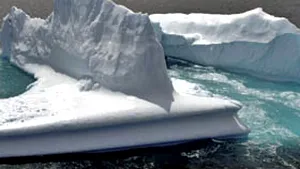 Procesul de topire a gheţarilor din zona arctică ar putea deveni ireversibil