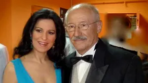 Angela Gheorghiu îi transmite 