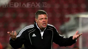 Tibor Selymes, implicat într-un accident: Patru militari răniţi, după ce maşina în care se afla fostul jucător de fotbal a intrat pe contrasens