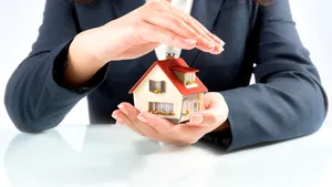 Cum asigurăm o clădire cu destinaţie mixtă, rezidenţială şi economică?