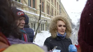 Gabriela Firea: Până dimineaţă toate staţiile RATB vor fi deszăpezite iar străzile adiacente până mâine seară