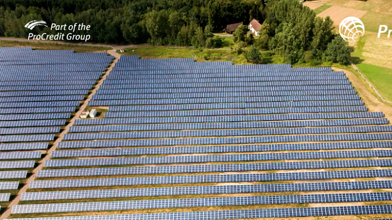 ProCredit Bank România finanţează cu succes 2 proiecte de energie regenerabilă