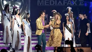 Radu Mazăre şi Delia - Cezar şi Cleopatra în videoclipul pentru imnul staţiunii Mamaia