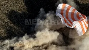 Trei astronauţi de pe Staţia Spaţială Internaţională au revenit în siguranţă pe Terra - FOTO, VIDEO
