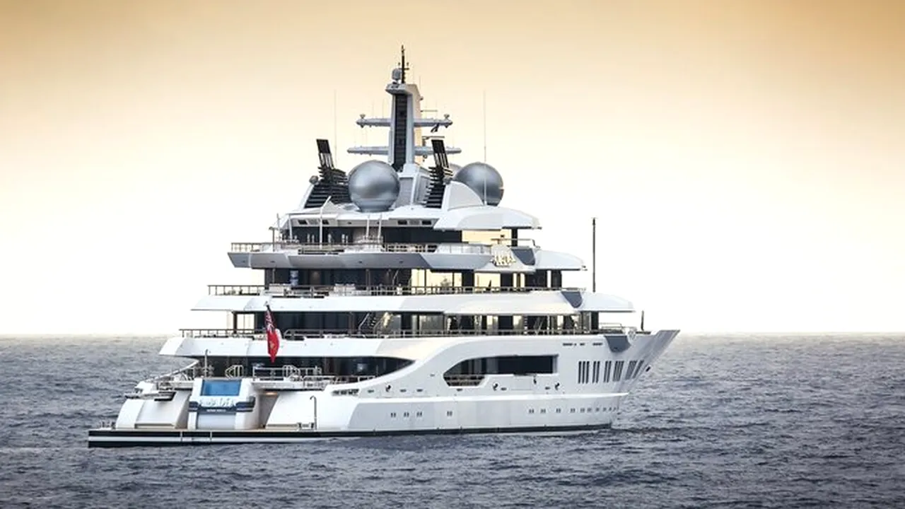 Americanii scot la licitaţie un iaht de 325 de milioane de dolari confiscat de la ruşi