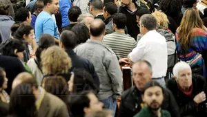 Campania ce ar putea să schimbe imaginea parizienilor. Cum sunt reprezentaţi locuitorii capitalei Franţei - GALERIE FOTO