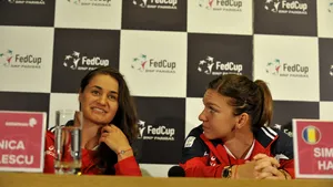 Fed Cup | Irina Begu a pierdut meciul cu Pauline Parmentier/ Accederea în finală se decide la dublu de Simona HALEP şi Monica Niculescu