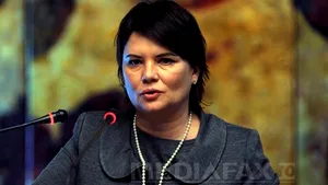 Băsescu, întrebat dacă îi cere demisia lui Gătej: Nu ştiu subiectul, voi vorbi cu ea