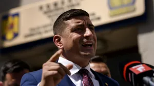 George Simion, la Parchetul General: Am venit să îmi cer telefonul şi să îmi cer dreptatea