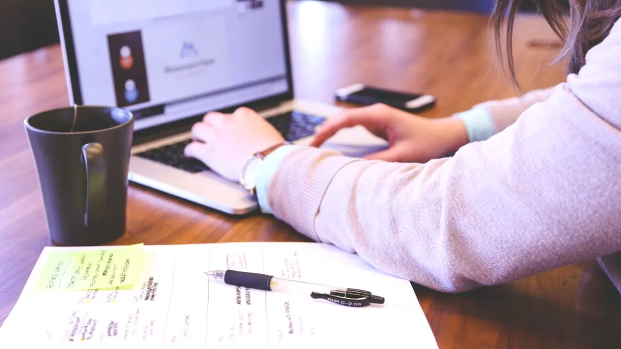 La un an de la aplicarea legislației europene privind accesibilitatea digitală, 9 din 10 companii analizate de o companie de profil nu au site-uri accesibile