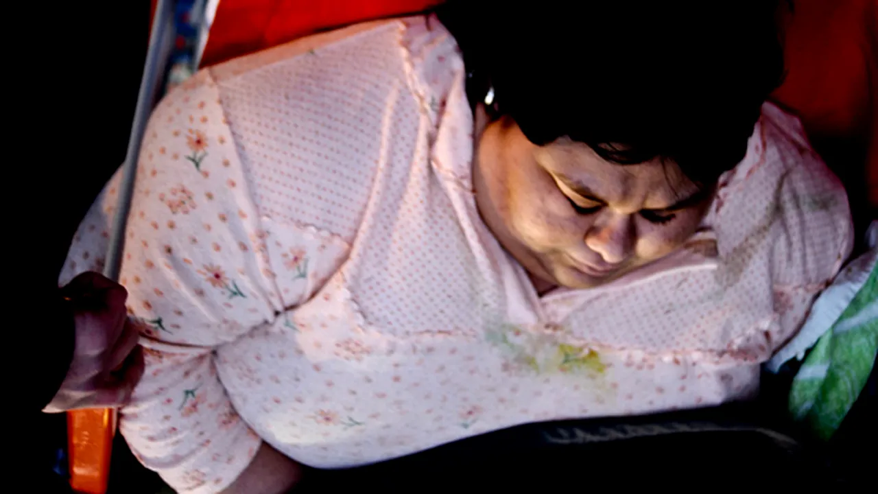 Femeia de 240 kilograme care a născut joi, supravegheată la Terapie Intensivă