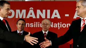 Geoană: Îi dau mâna lui Adrian Năstase şi nu e o strângere de mână formală