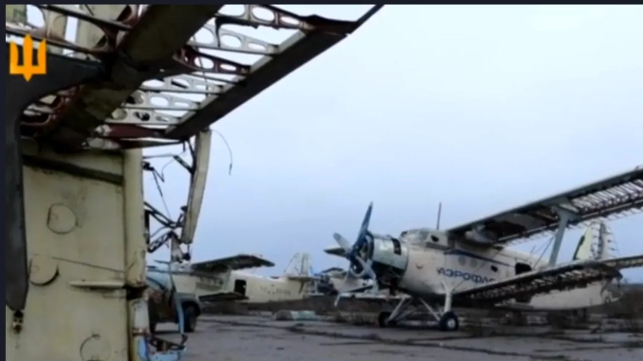 Aeroportul din Herson după 11 luni de război: avioanele ruseşti distruse, moloz şi cadavre

