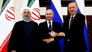 Hassan Rouhani consideră că diplomaţia este singura soluţie pentru criza din Siria