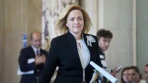 Carmen Dan: Susţin abrogarea textului de lege privind pensionarea poliţiştilor la 44 sau până în 49 de ani