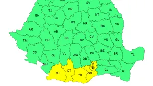 METEO. Cod portocaliu de instabilitate atmosferică în nordul Moldovei și mai multe județe din Transilvania