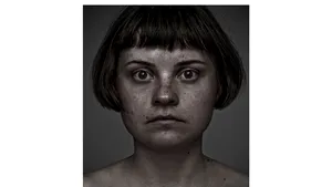 IReadfaces, o expoziţie de fotografie, inaugurată în Capitală