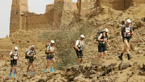 Un zid lung de 6.000 de kilometri ar putea opri înaintarea deşertului Sahara