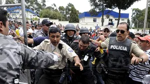 Preşedinţii sud-americani fac apel la judecarea rebelilor ecuadorieni - VIDEO